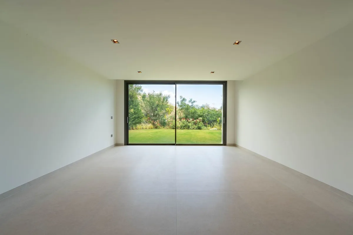 eeb2e0b2-1519-4767-b89d-406fab6a9c61