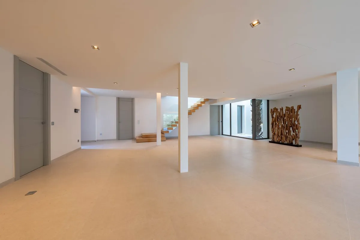 f810b45e-903d-445a-8235-2c3e9c2177fa