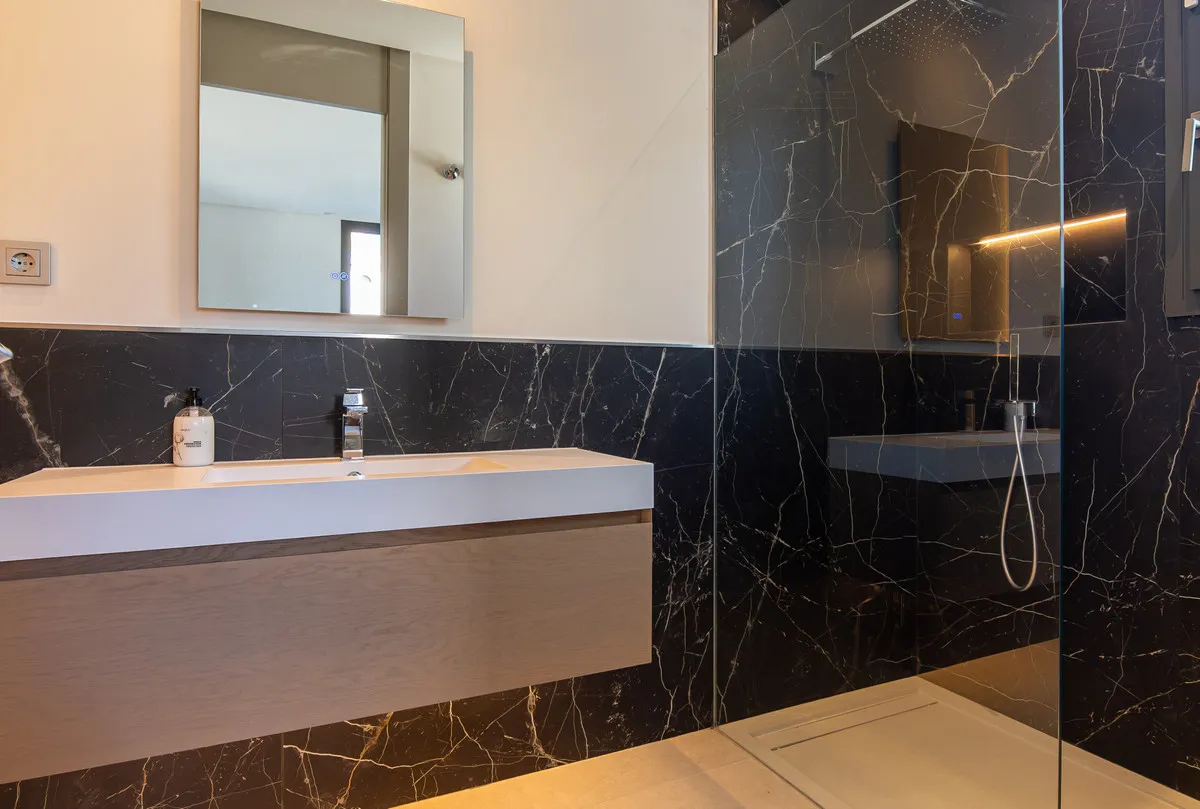 23a496e7-7b5f-4322-b237-0fcc06727768