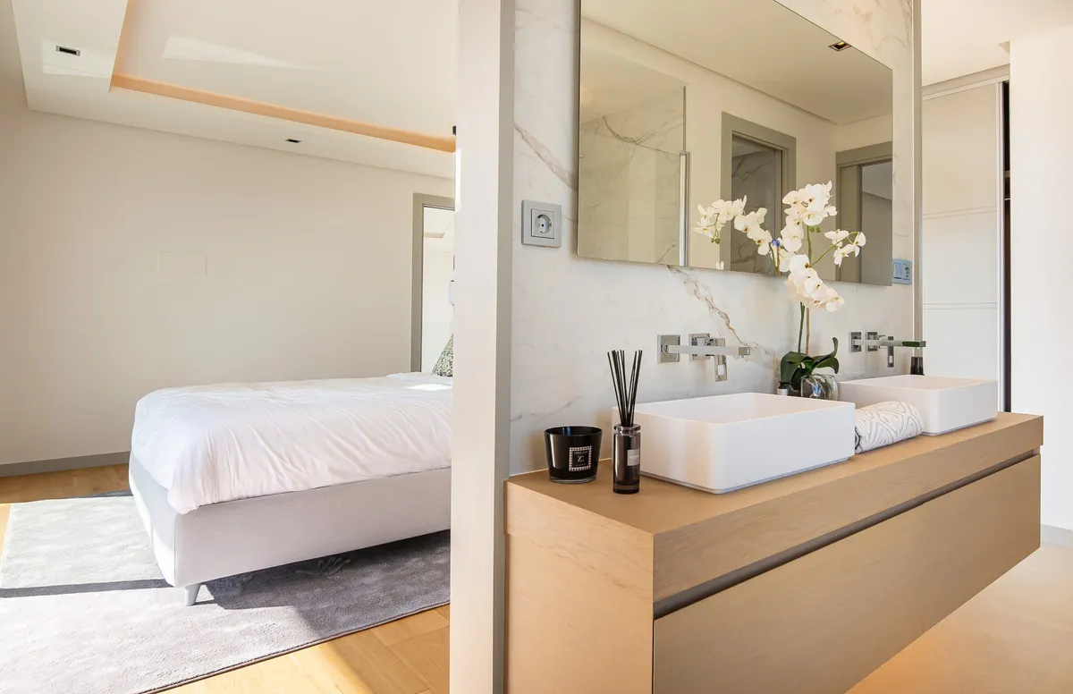 811b07be-7b00-4705-b1e9-49b6f2bde987