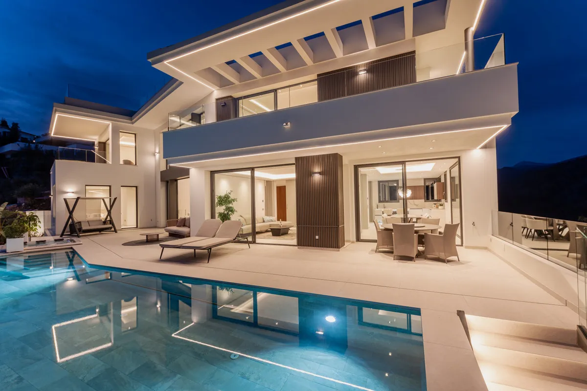 8fcc3a42-1fe6-453b-bd62-d8291e519367