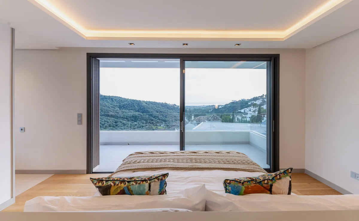 dfbfd927-a561-426b-a462-8cbd5236fb9e