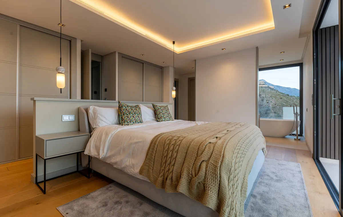 f75876a7-33e5-4c30-86ee-e7219aaf4090