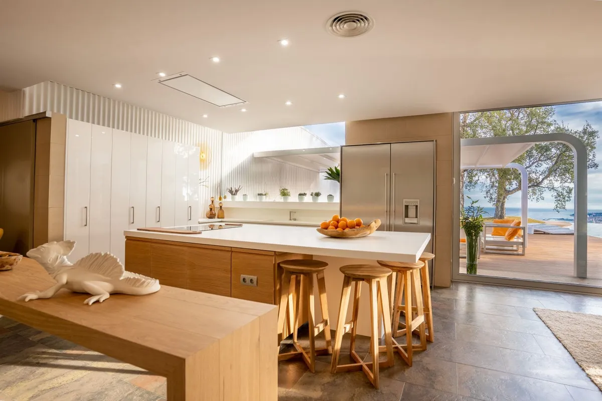 eea1dee7-61f0-4aa8-a1ff-5eac2429b90b