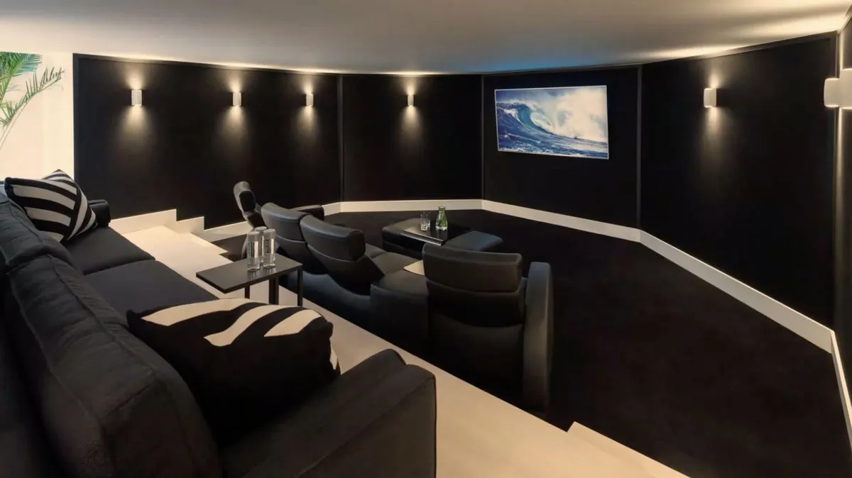 f6c18477-949f-4d4e-bade-a6387e96b7b6