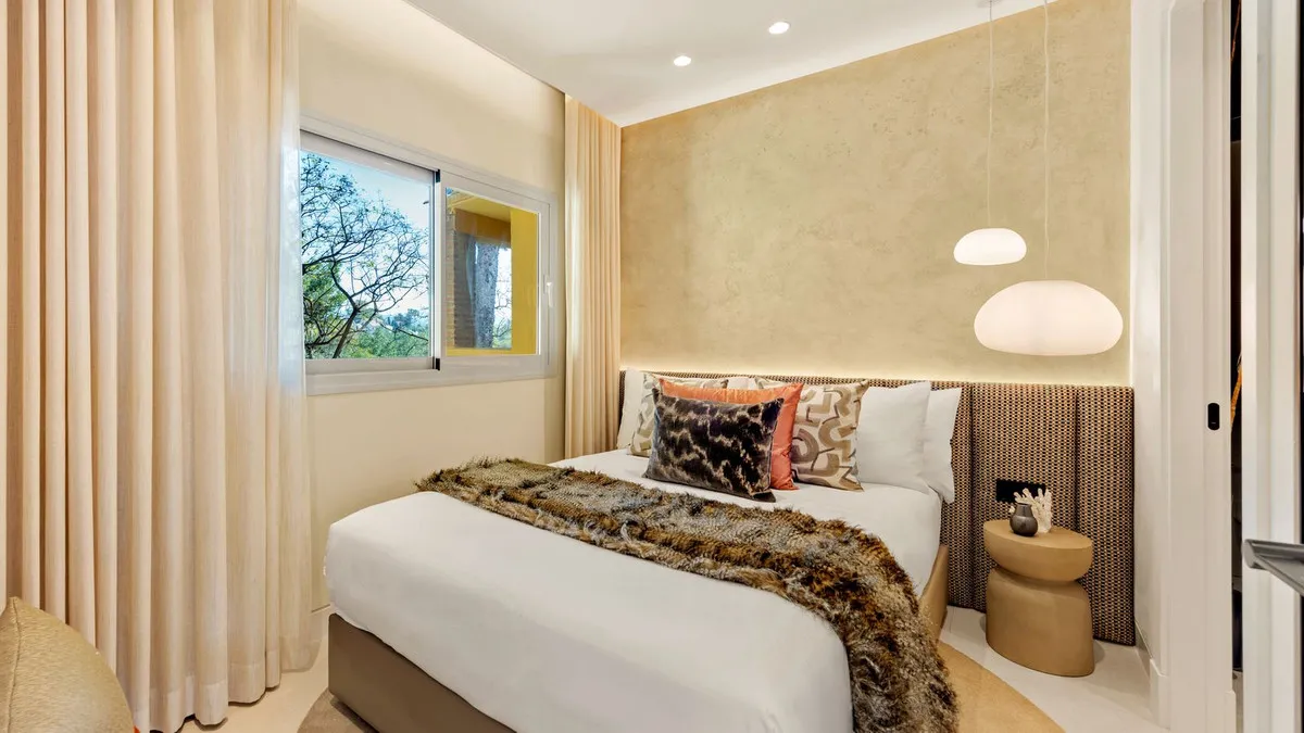 821afbdb-eb55-4bfc-9663-3838786ef33b