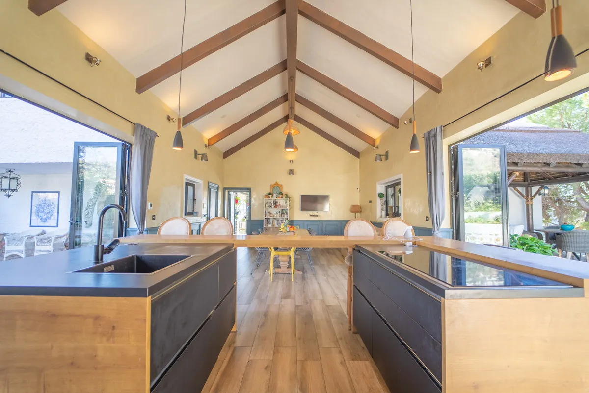 2583c810-ebc7-4410-b667-e9c021399d15