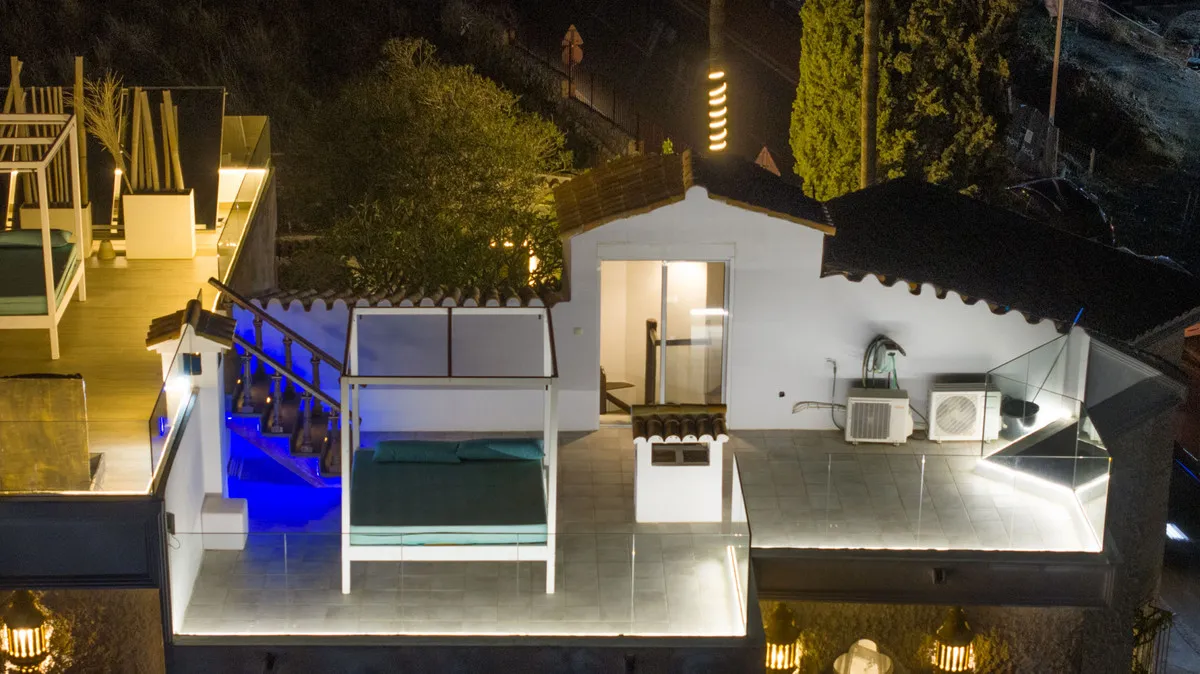 a079c7ba-de81-4738-8c91-88cea57c13fd