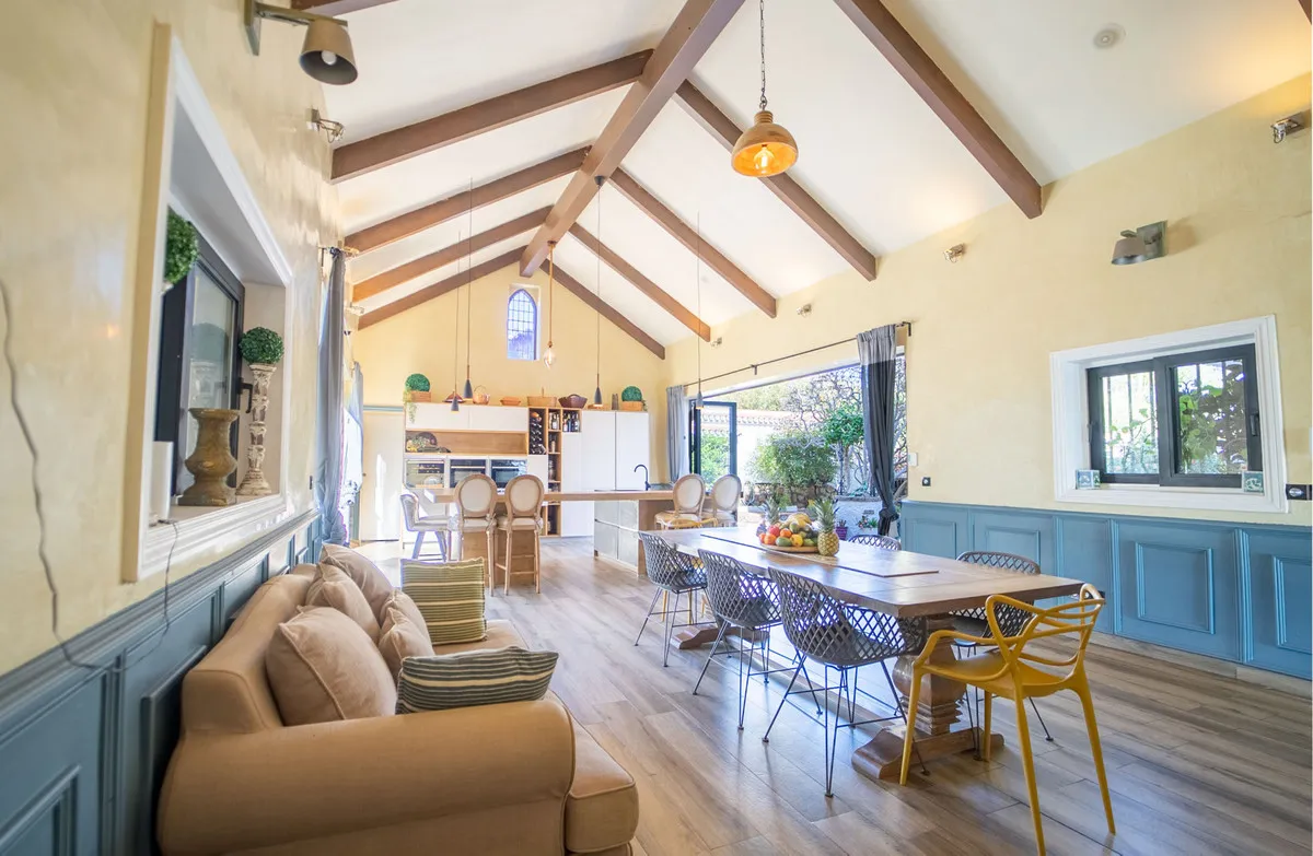 a4fec352-4ea7-4b83-88a2-f37af40b3d98