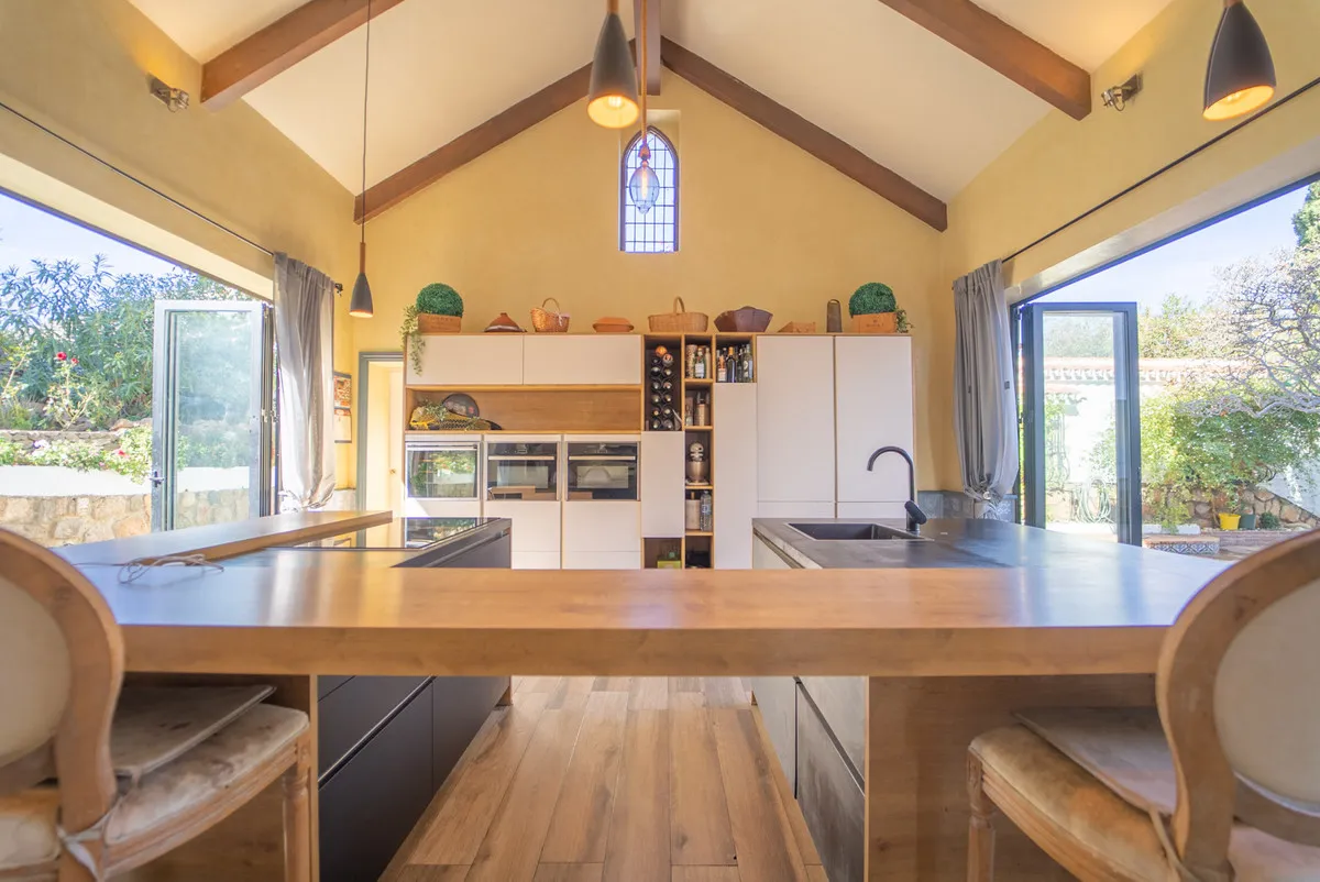 bb04dd46-aa20-43c7-9485-5424eed711cd