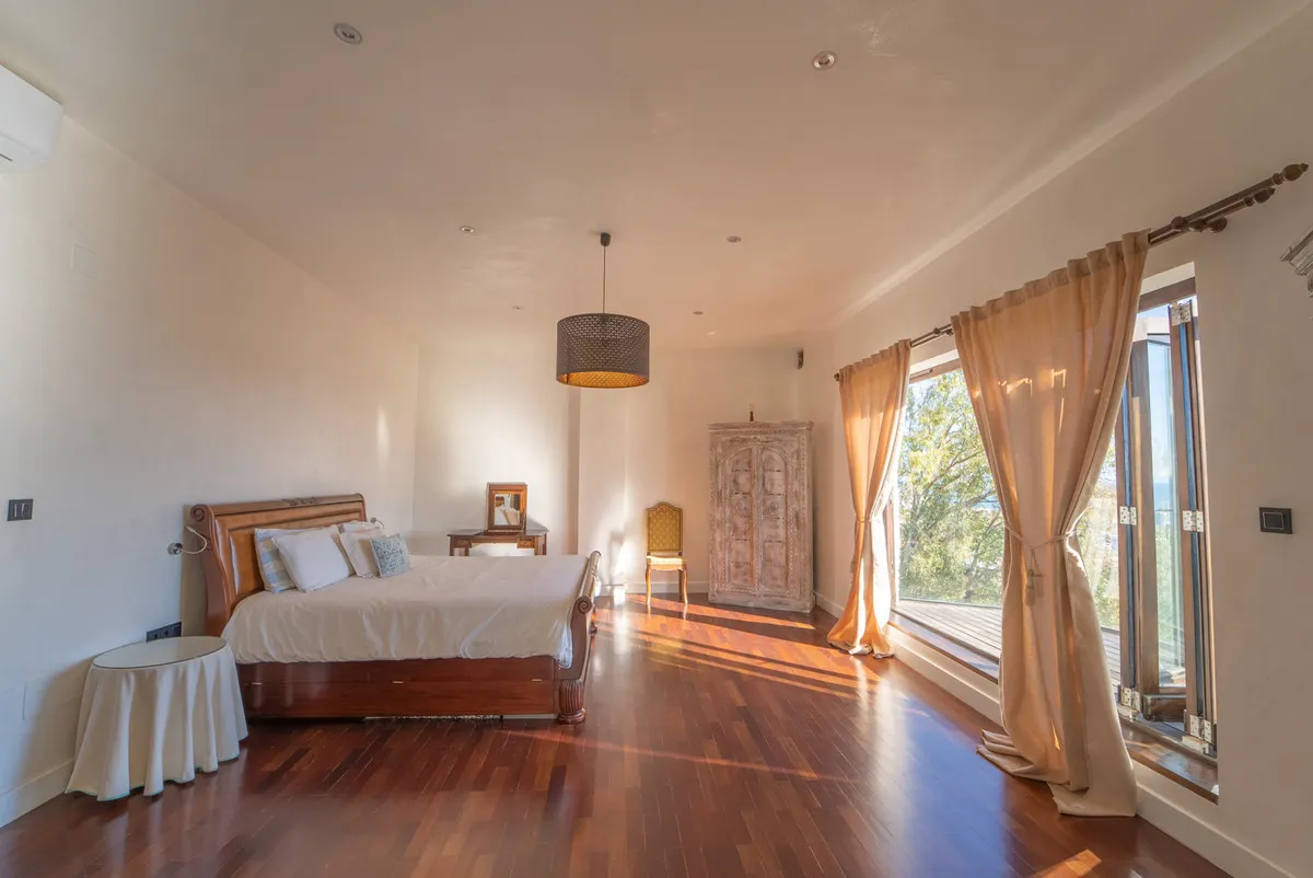 e36ce1ff-56f5-4f72-9433-439e25aa2166