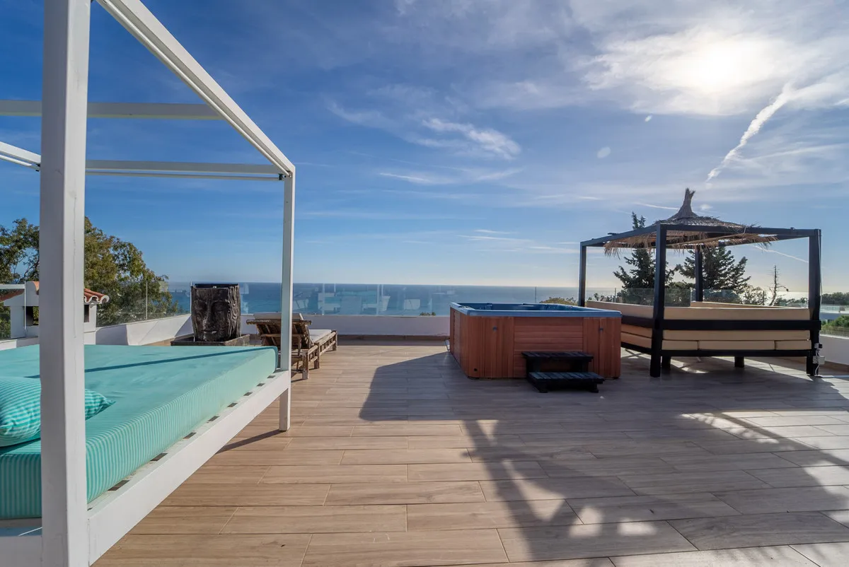 ff2e8d79-7600-43ee-a70a-d996dc0ff7d8