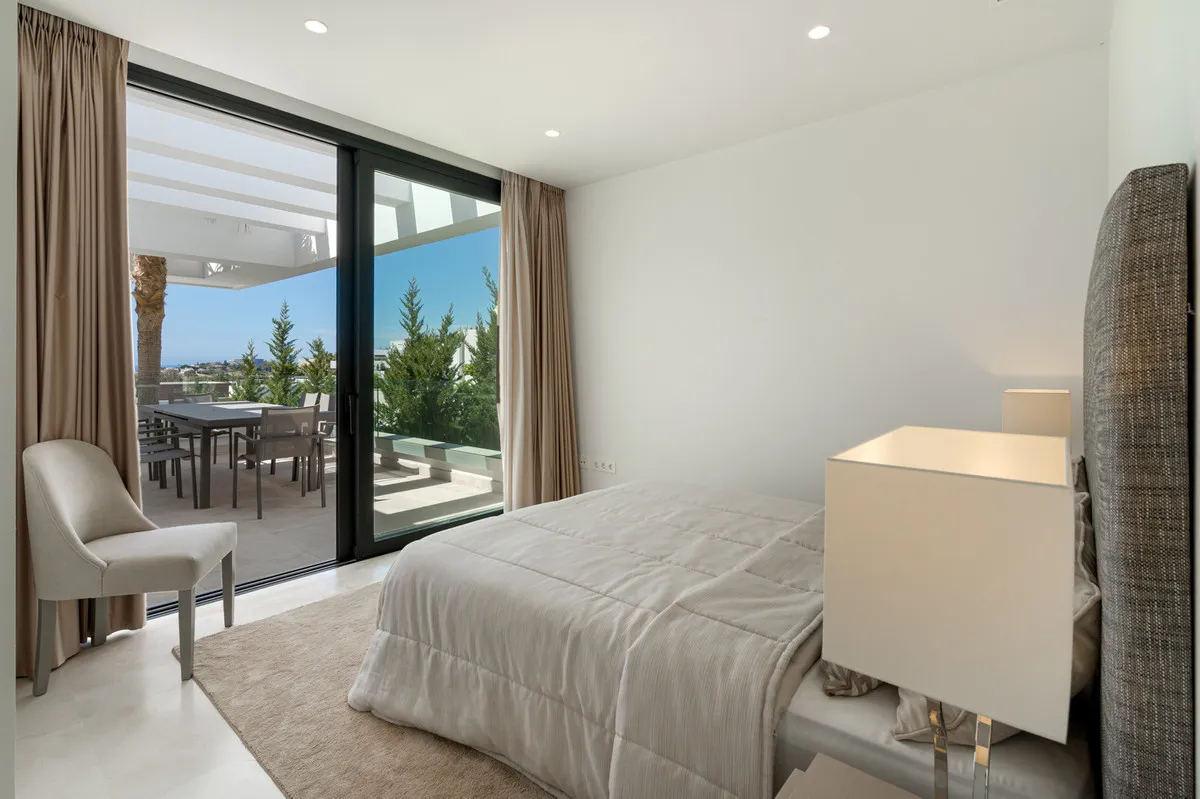 5942a97f-ca36-45f8-94a6-858e1638ef9b