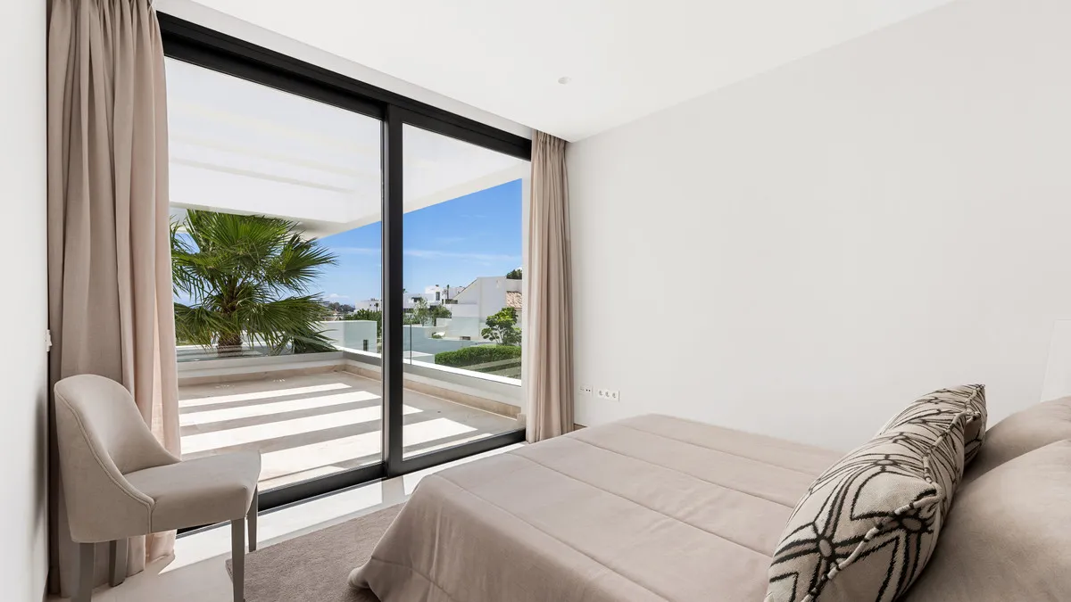 c843b9e8-ec20-4c98-b3da-8be5353dd249