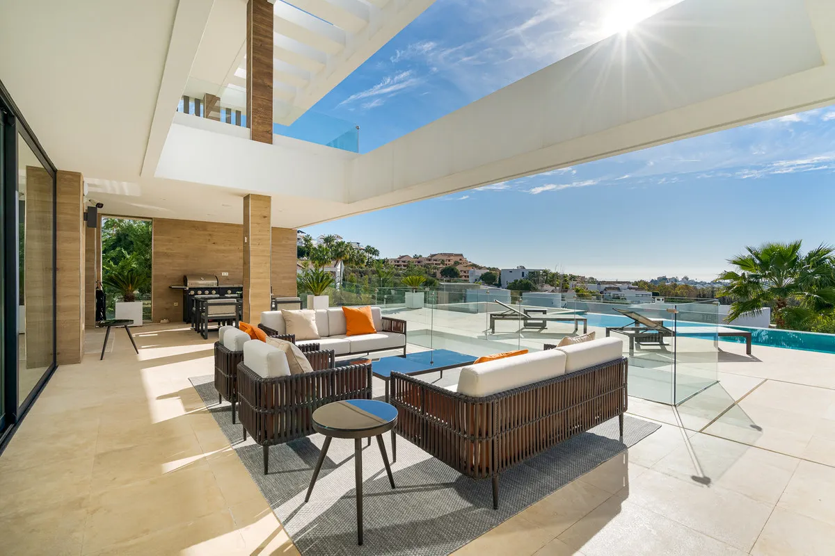 fad47d8d-e893-4ccd-b6ac-0334cce4e3cb