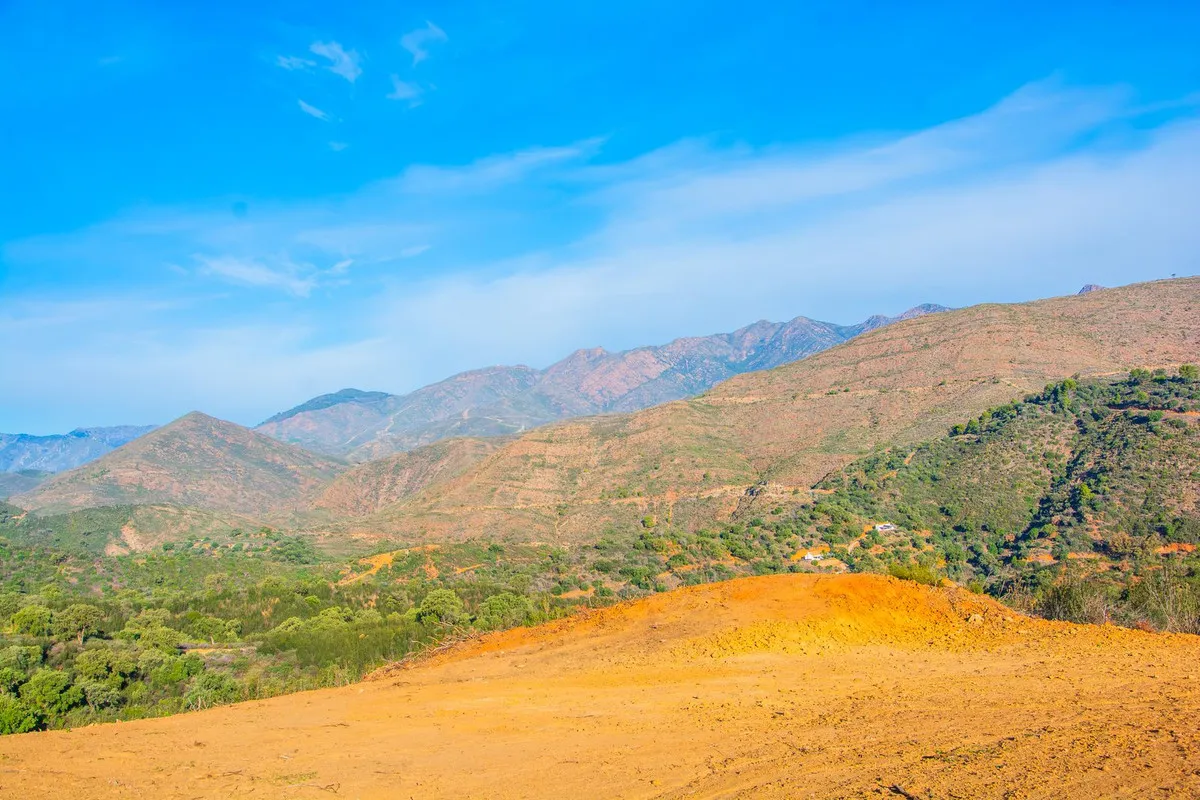 06b88f1c-226e-4850-b0a4-4caa203c6fe7