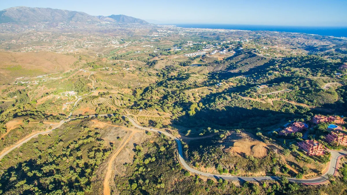 825187e2-4258-48e8-81eb-6595301340a4