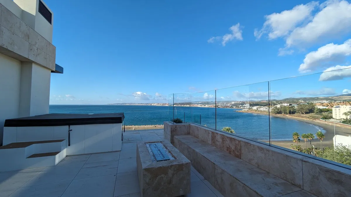 6f9502c0-93b9-4008-a2d2-262558fb313b