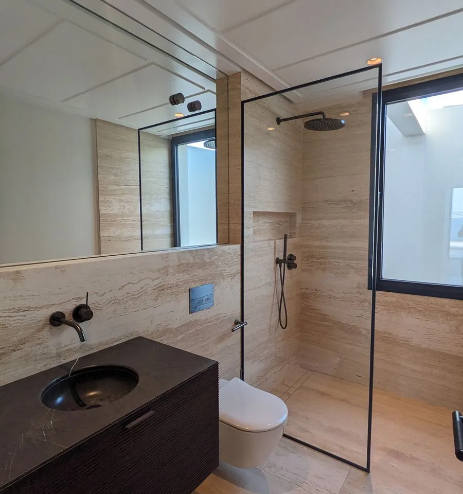 c98d1dd7-22e5-434f-b9a0-c29af7674c6a