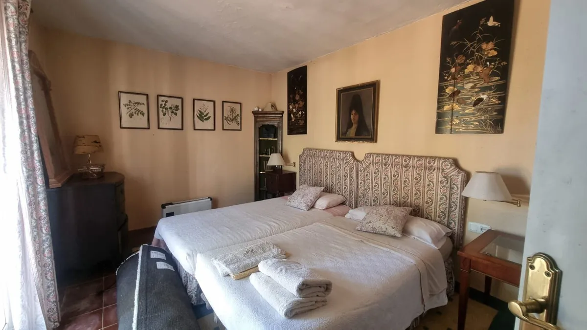 06007fee-0b34-4379-a290-577849cbf17d