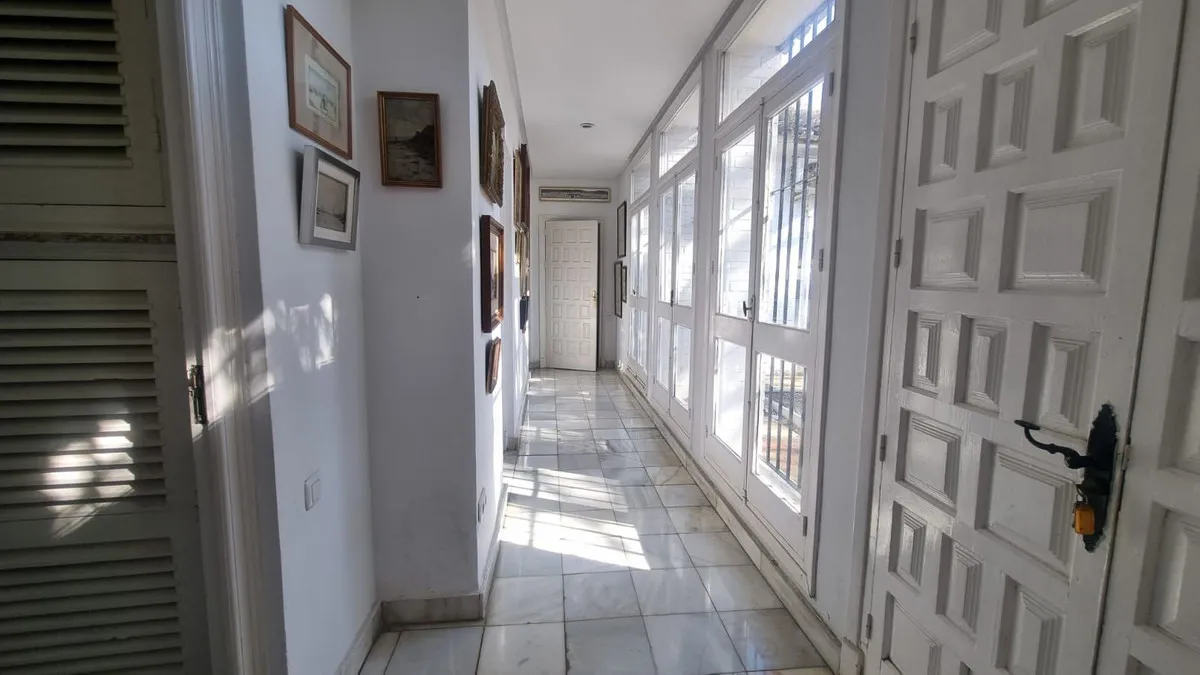 1f57bb4e-e5f5-44e1-ab5f-24c86f038b1e