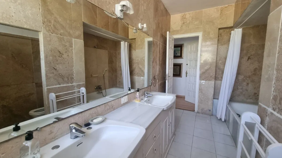 afbae8cf-5ed4-4dce-aa1a-2dc80936db40