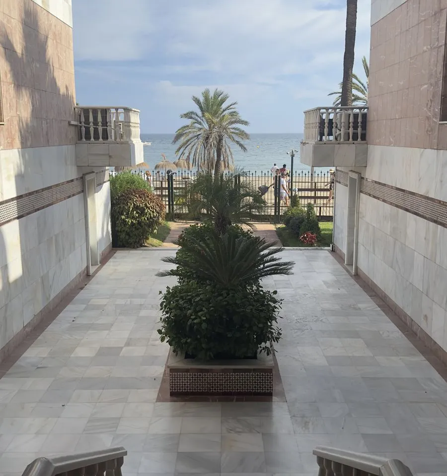 153cecad-7c78-484f-a5d6-64c7d4a15c58