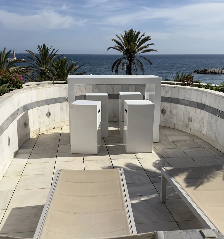 aab08d1e-0378-4837-b9a5-f45fdc703d2d