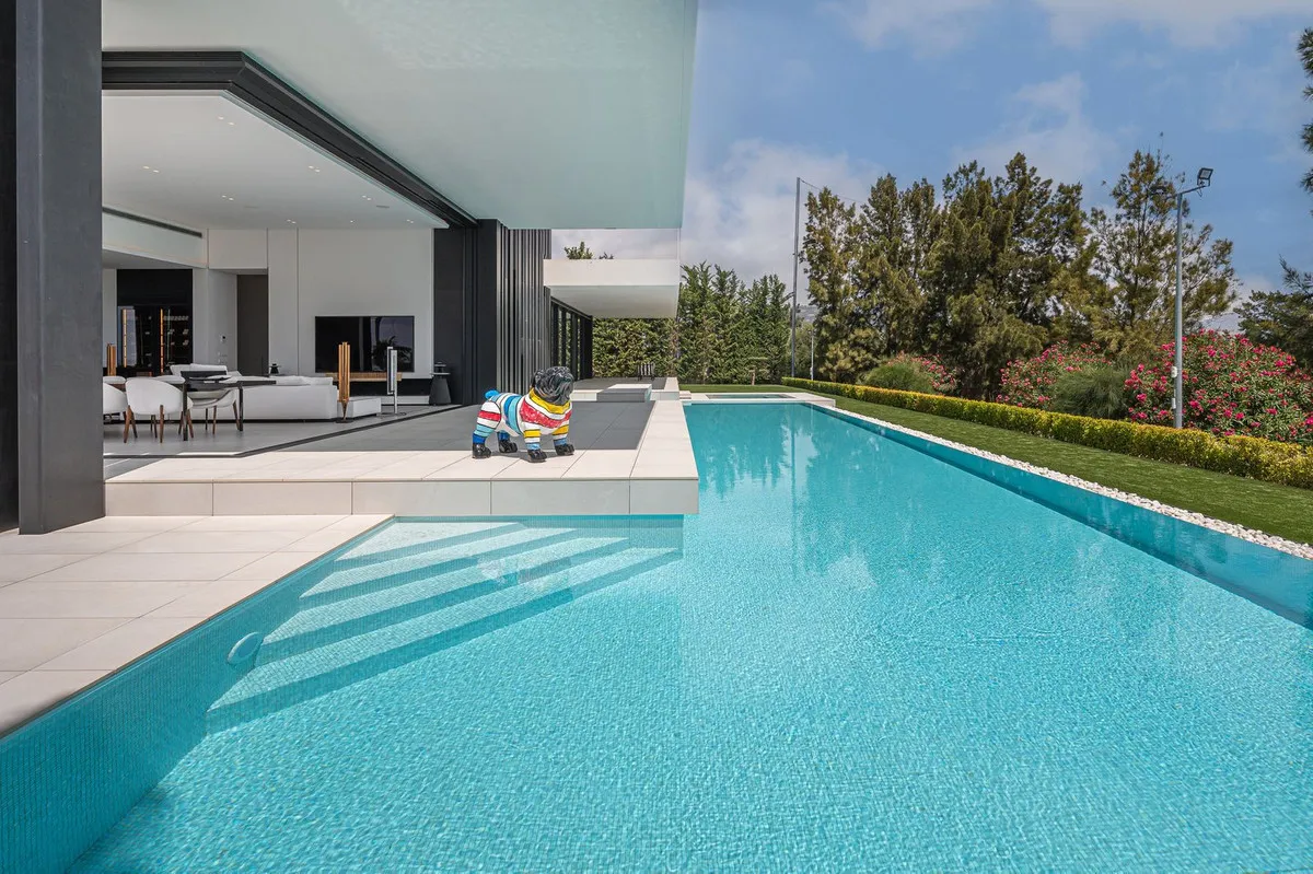 100c4fa6-d67c-4934-a3bc-6aa7e6fed4bb