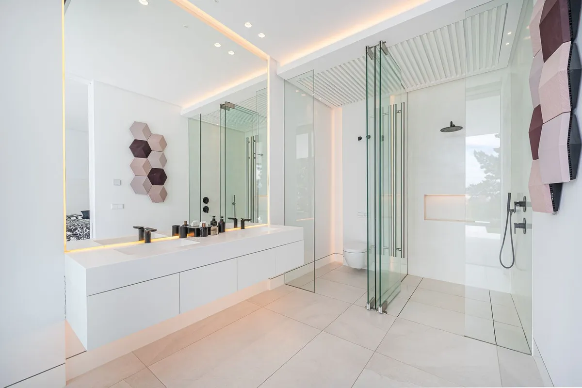 a4c9111a-ffcb-4c39-8b5d-b77cfd3e962a