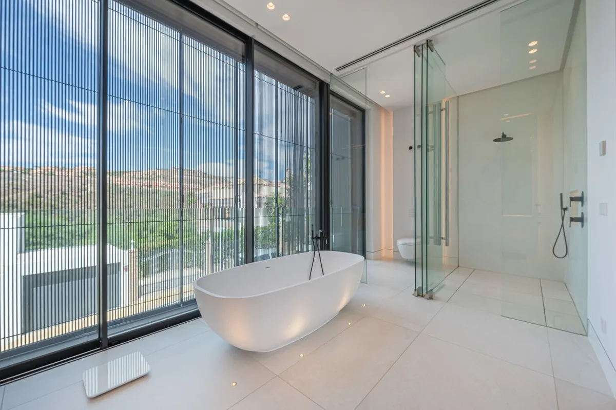 ee64be7c-6564-44c4-8ecf-5bf563c4fb07