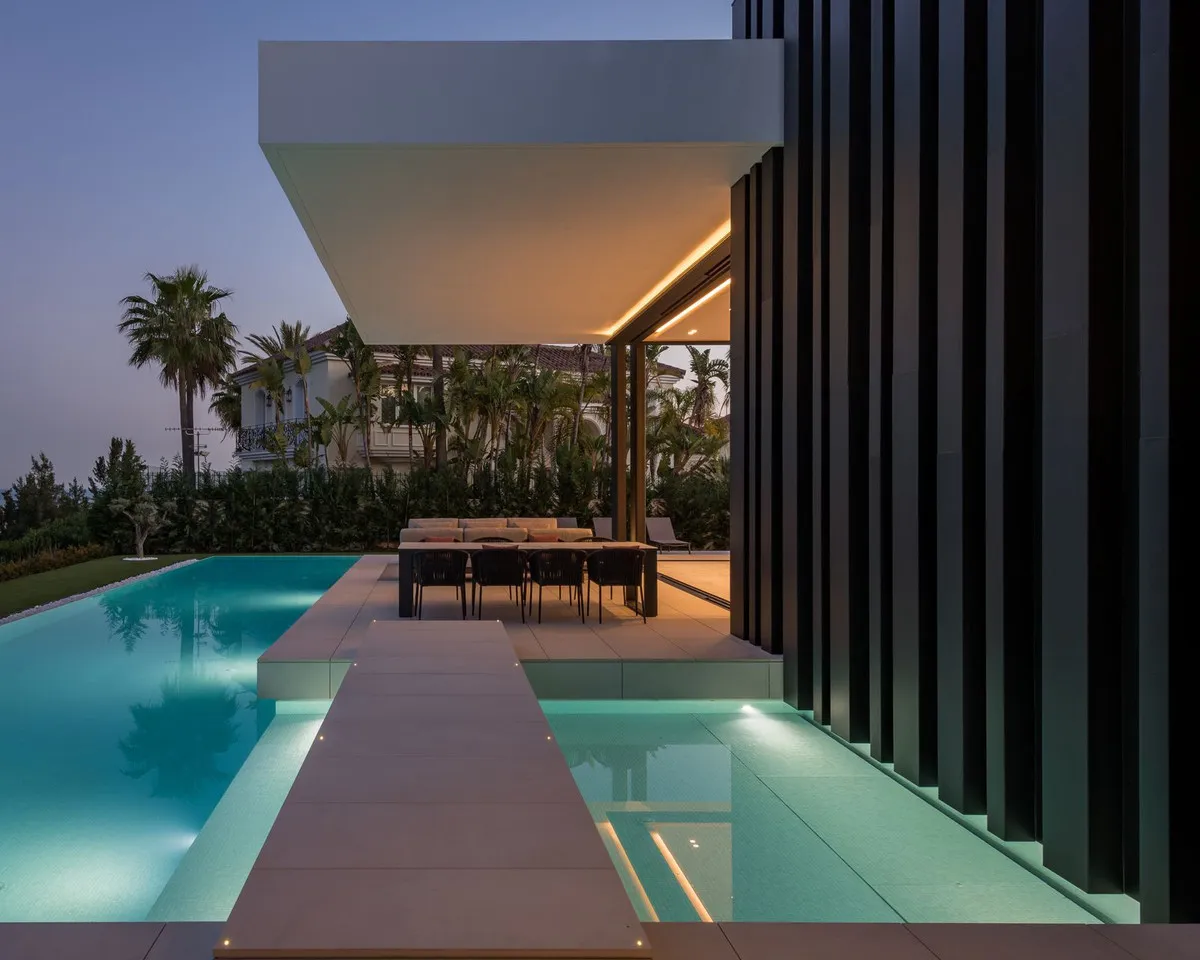 ee94b987-cfc8-4a78-8c35-73bb27591a2c