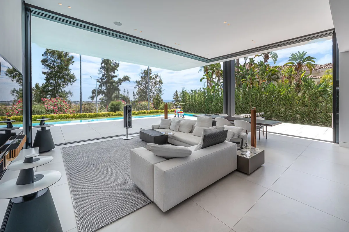 efe865c2-3941-449e-92cb-833abb06d2ed