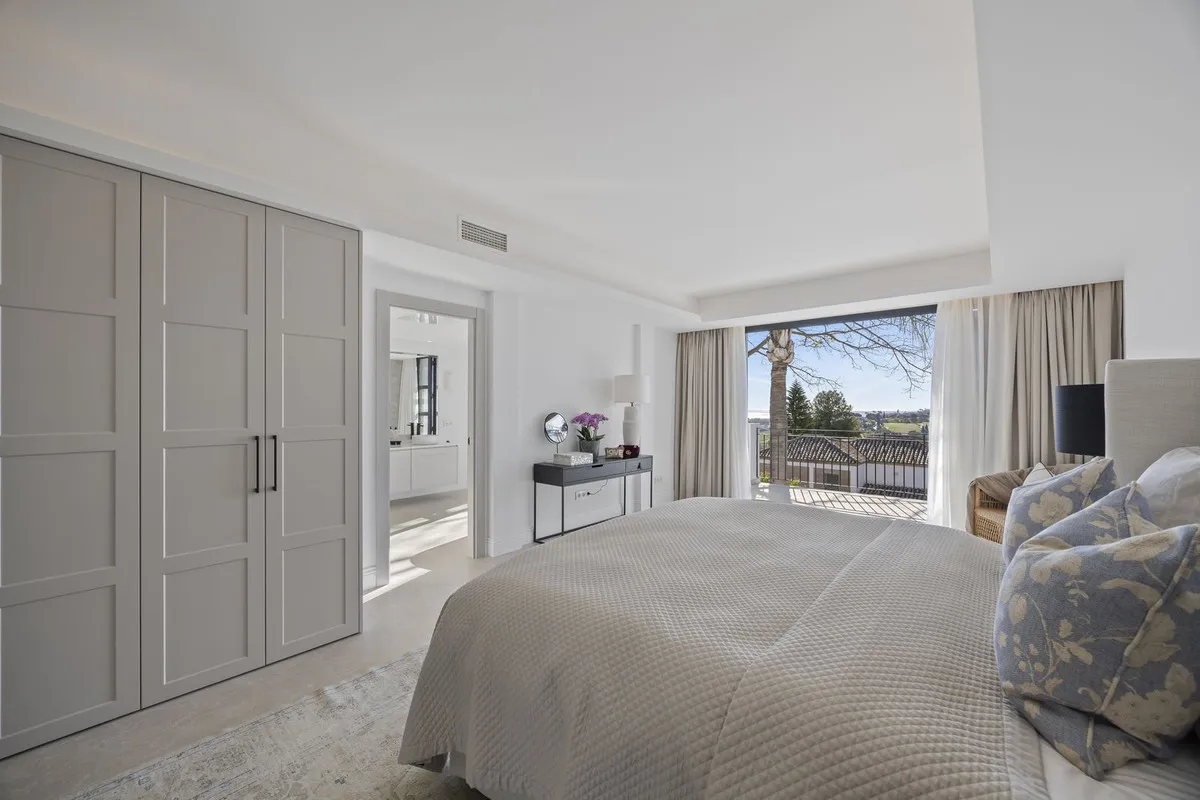 2f700167-4d6a-4a7e-bfb9-6967edb37a40