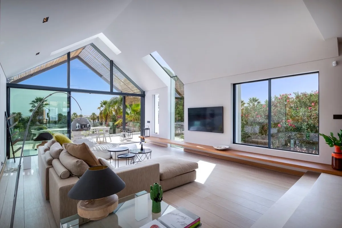 12938196-8c42-4757-8d87-4906020cdffc