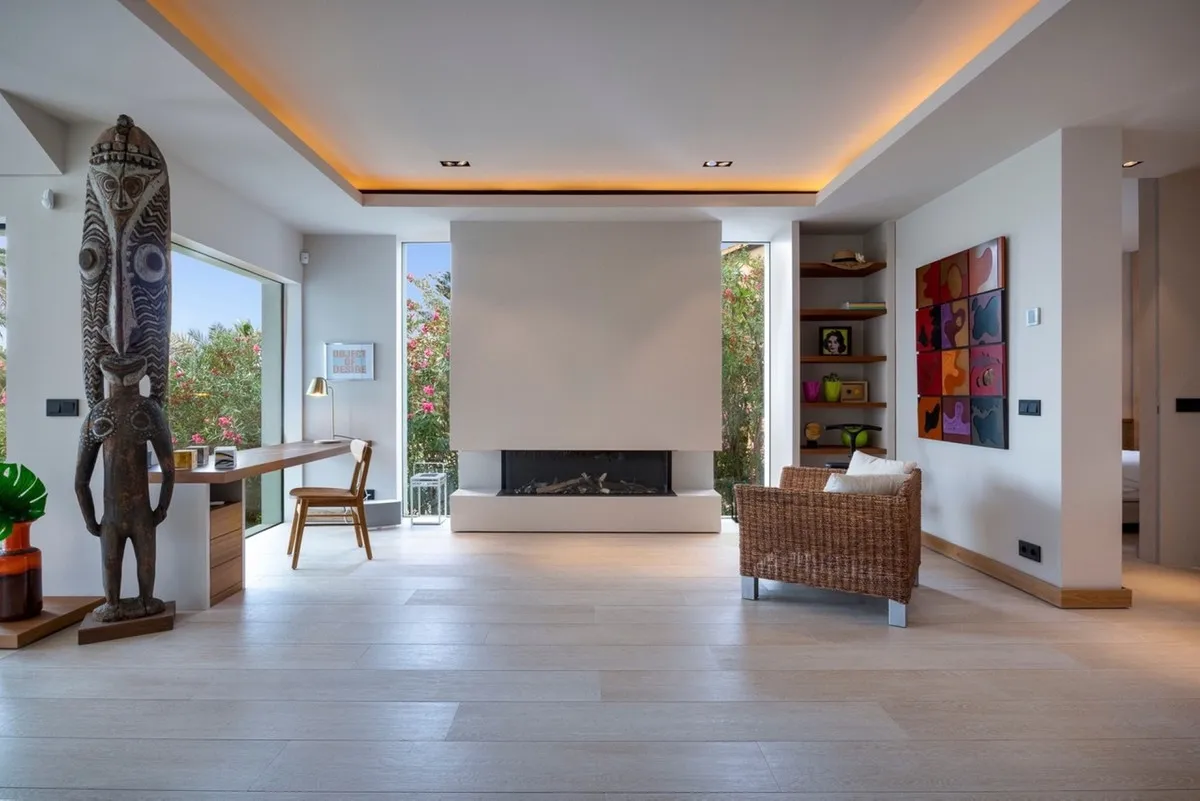 b2f6a04a-cef1-43ec-962c-6044267fd45e