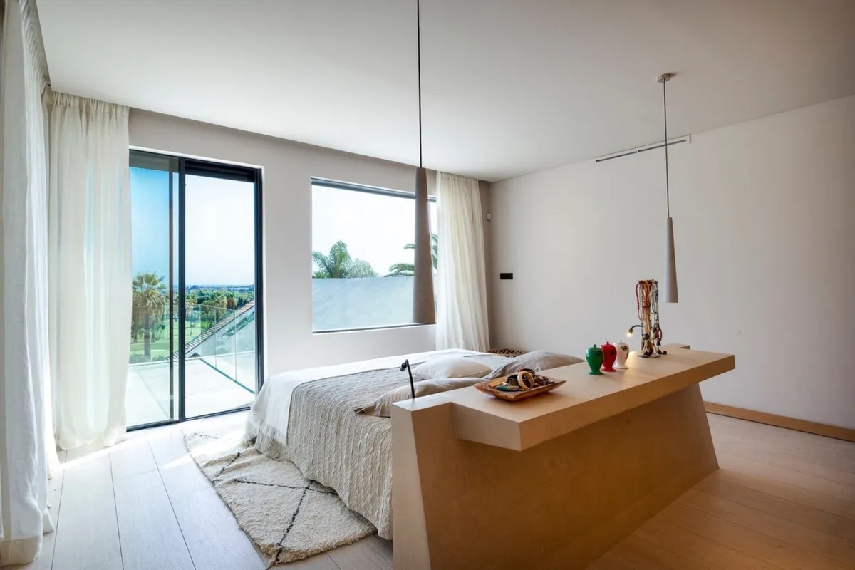 cf68d4a4-ec8a-43cf-aeaf-525192c2ad26