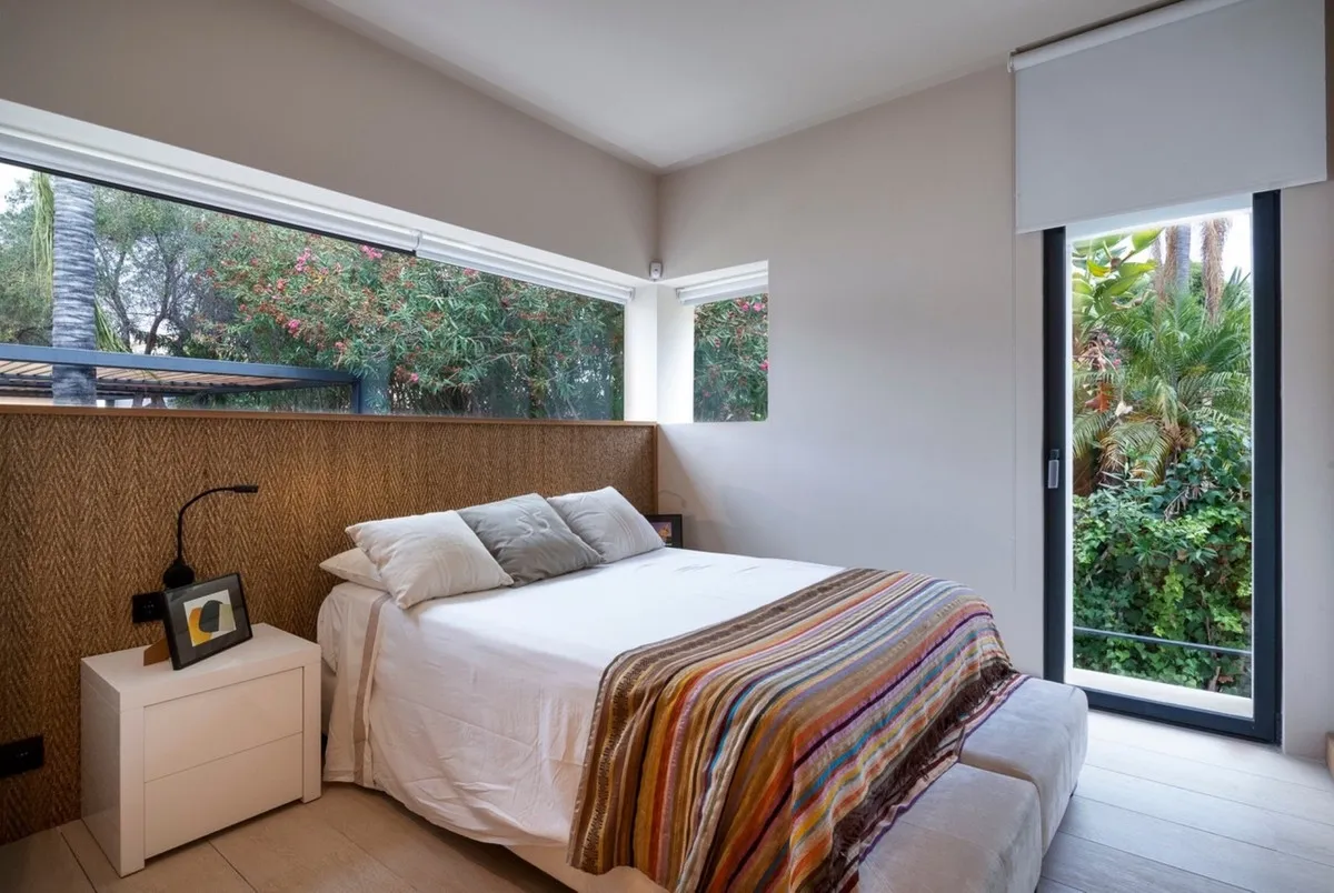 d768eac6-565a-4608-841c-cfd5182253a8