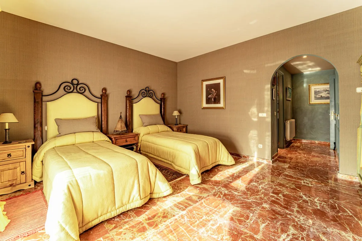 0bb51a2a-df95-4a54-8dec-96d9b28d6ee2