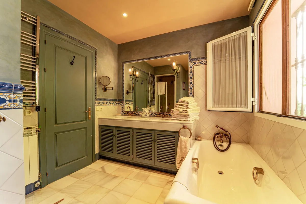 5a12fc02-d20d-4132-a844-e3e2448b3eeb