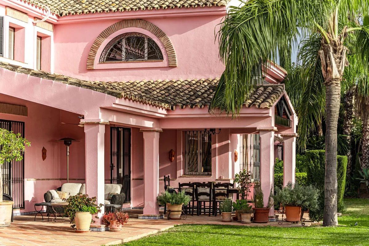 d8ac2d63-1995-4499-bf2d-024395c073ea