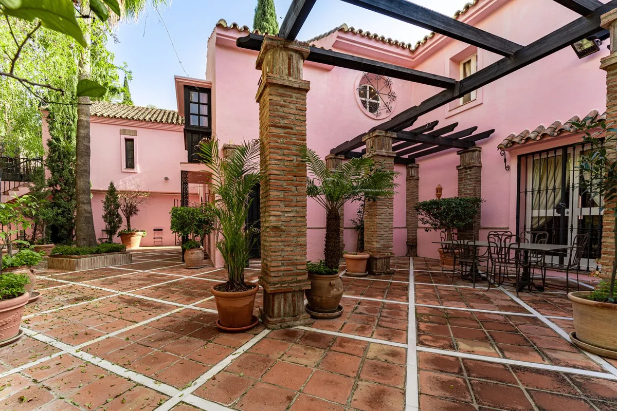 f622b347-4e8d-416a-8d34-ad59494f3144