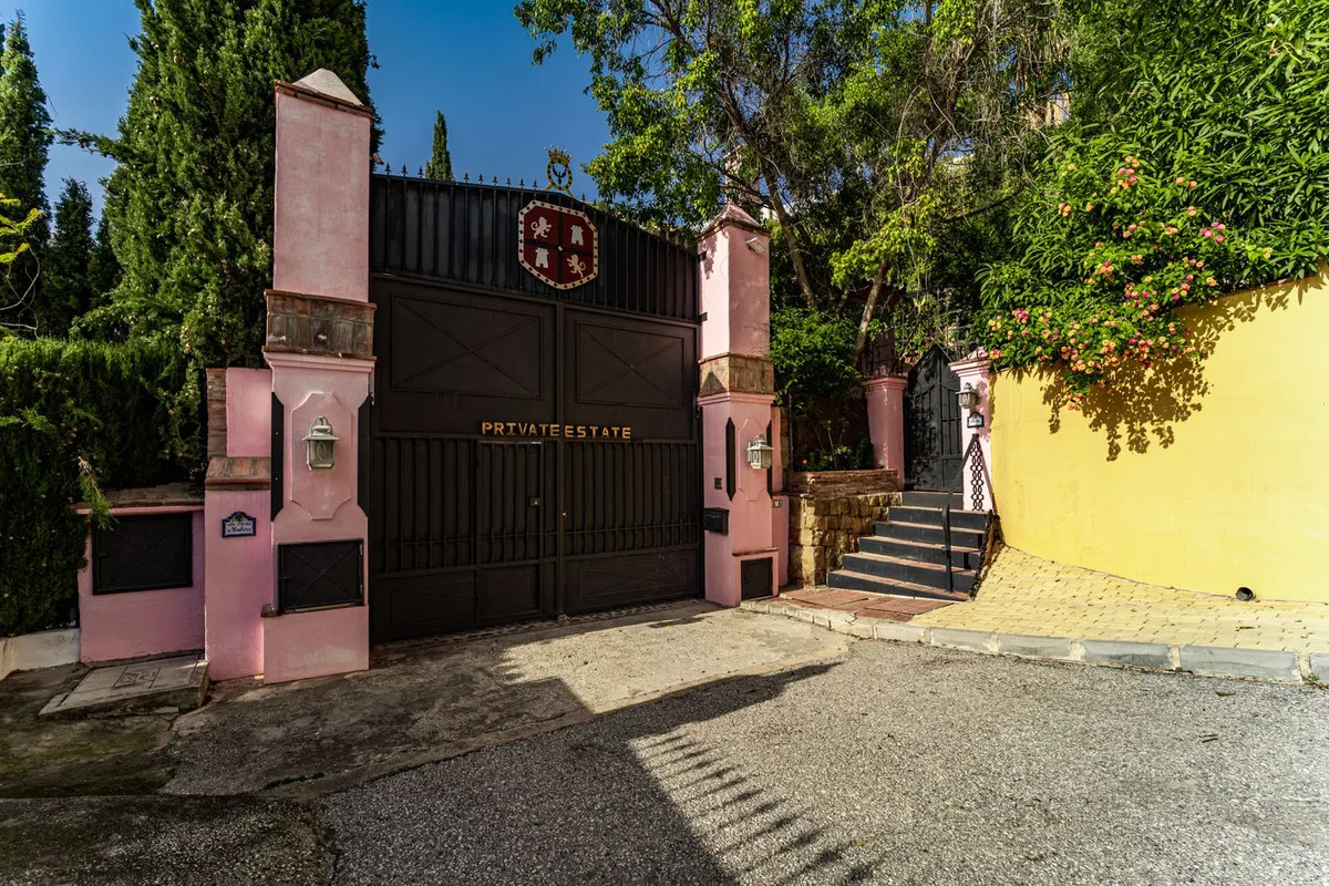 fbc1f978-2593-4457-a9e3-6dcc8f6e8958