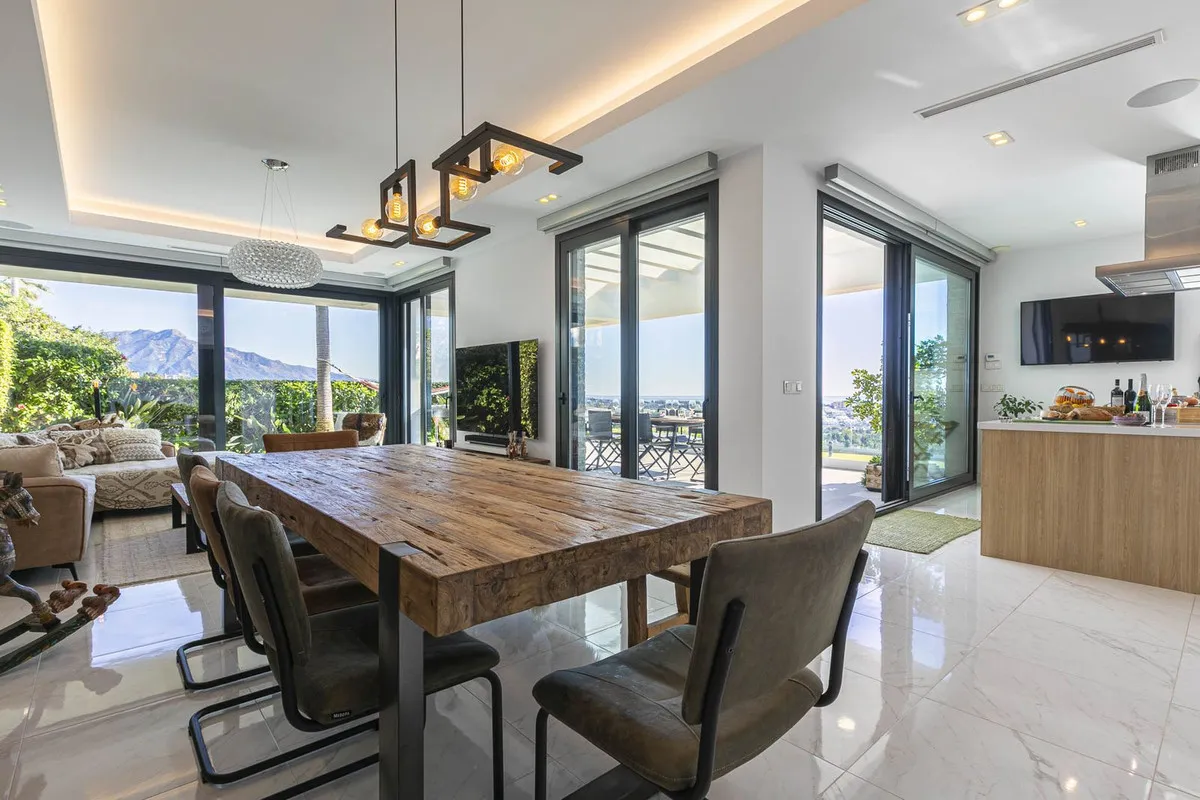 0cc16b82-d0ce-4e03-b619-e0117032c823