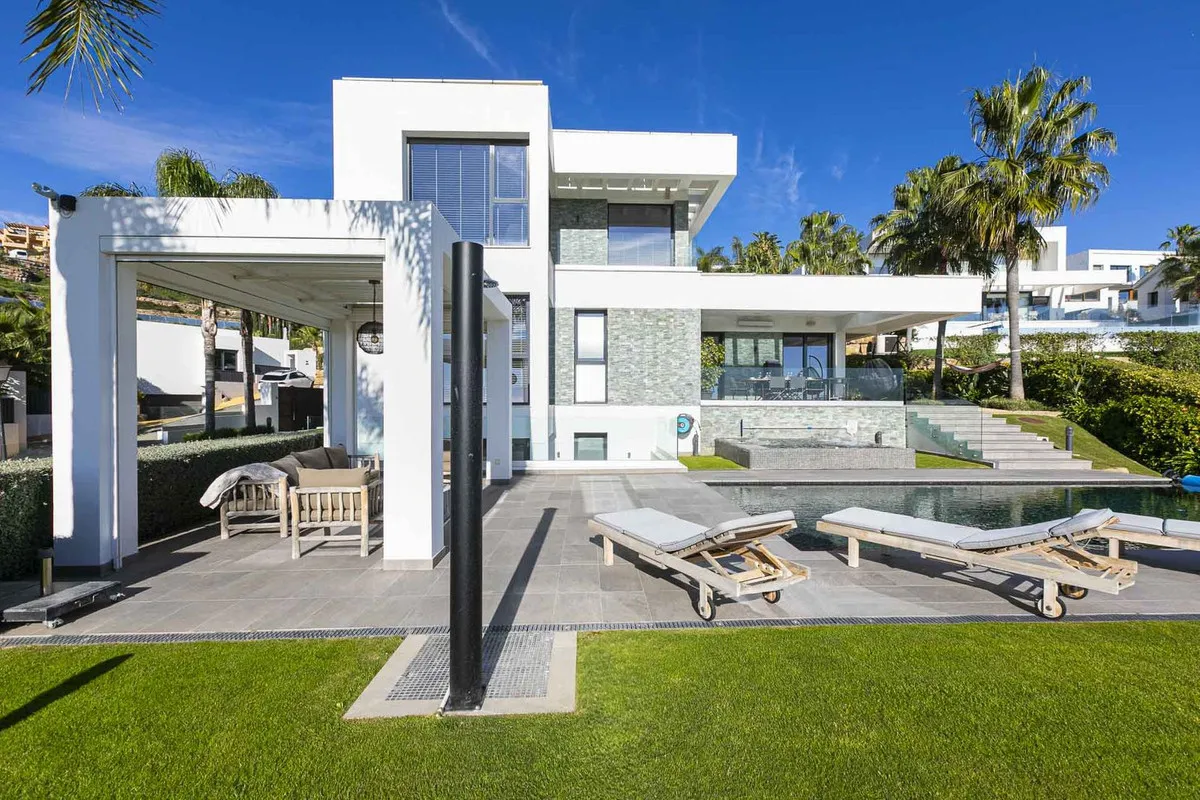 17b8f621-83cc-4fad-b631-ccd5e50a260b