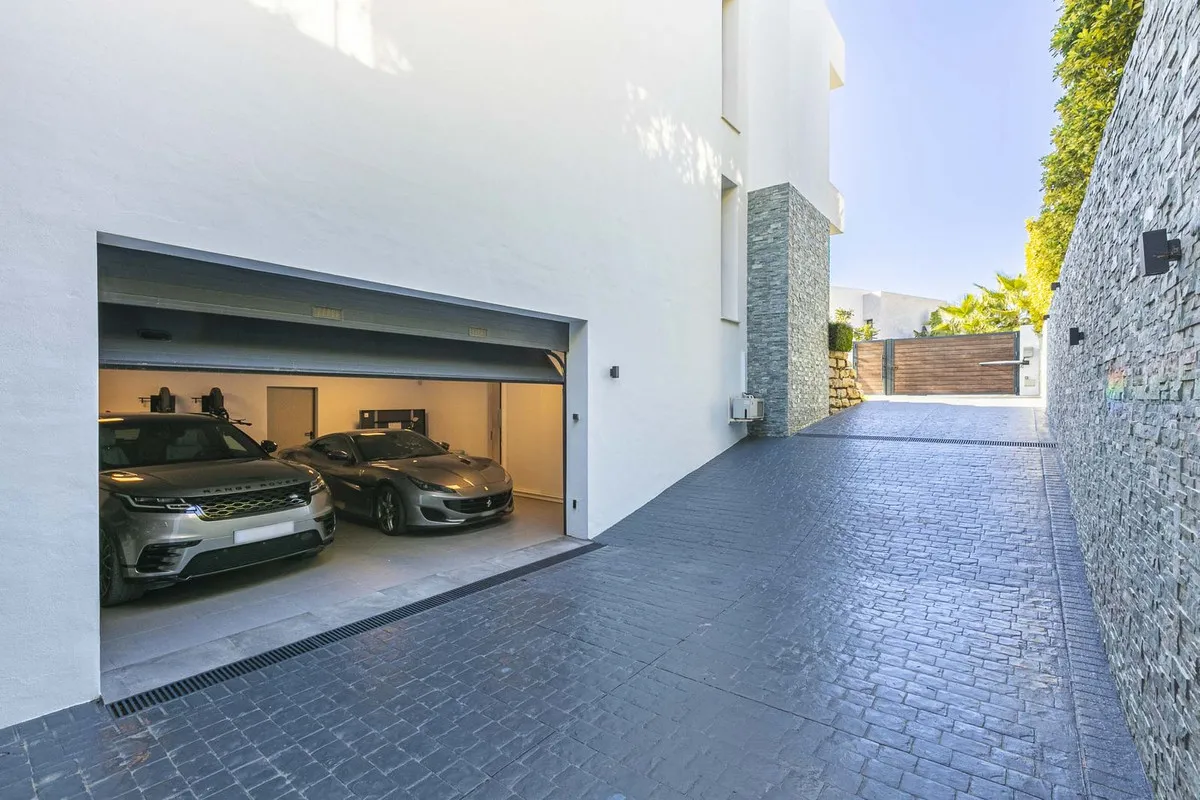 5d14316c-ccc6-4f9e-9bfc-6e3b81fa3e3f