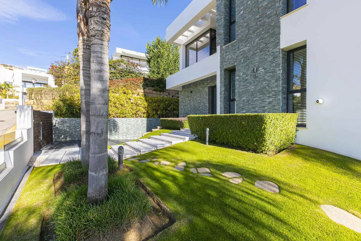 9a114d58-9e8a-4e48-92ae-8b863e4d1ca3