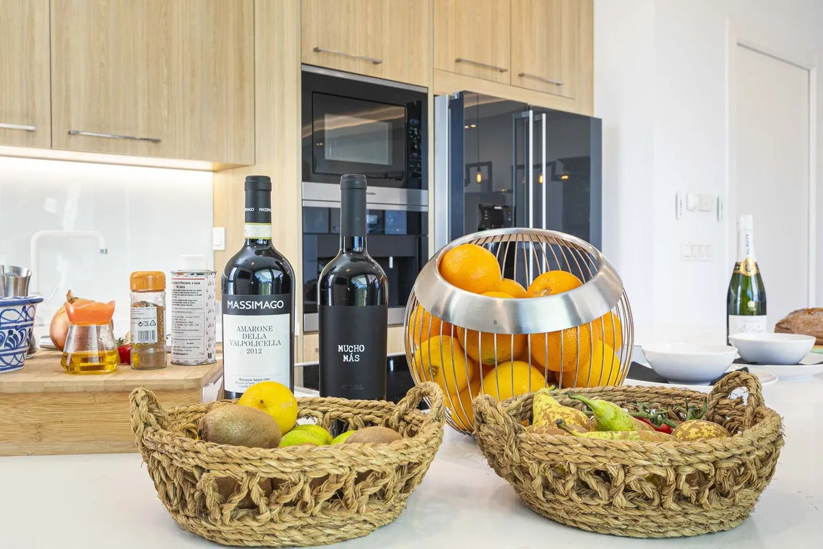 9c9d805e-4ecf-46f9-aafe-212d58176a1e