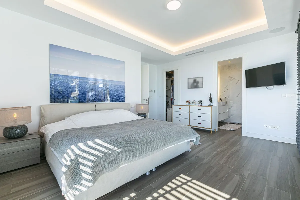 a50ee1d6-2e31-4d09-9538-1db3bbd09746