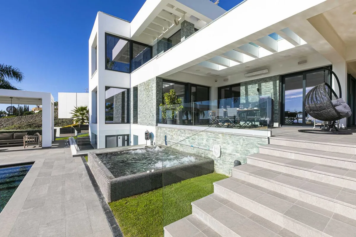 be64f352-4642-4c5c-ab01-740d39f8dc27